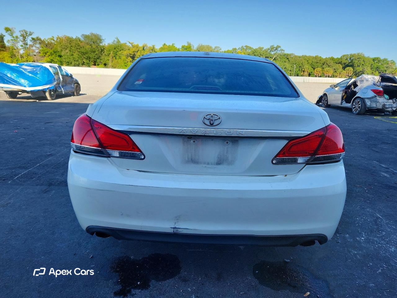 Toyota Avalon 2011