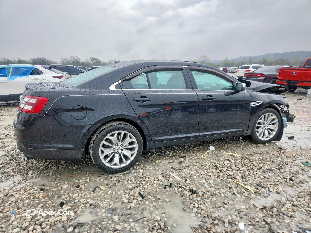Ford Taurus 2019