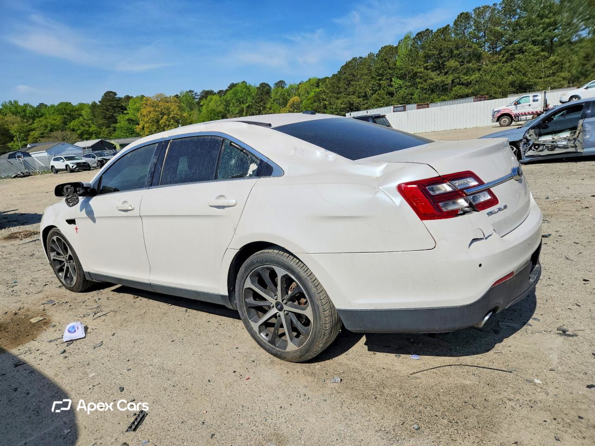Ford Taurus 2016