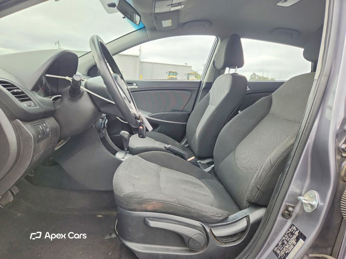 Hyundai Accent 2014