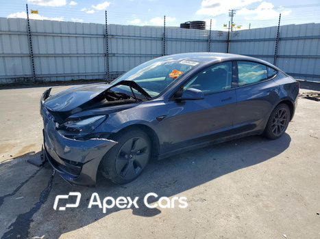 Tesla Model 3 2023 - Image 1 of 13