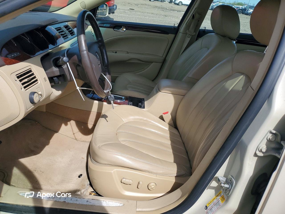 Buick Lucerne 2011