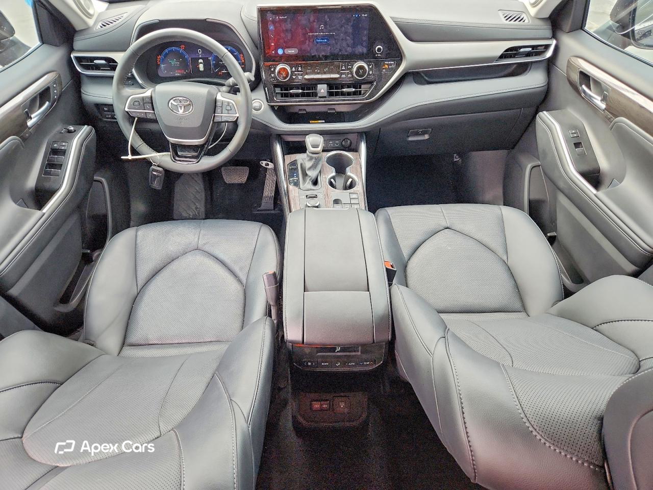 Toyota Highlander 2025