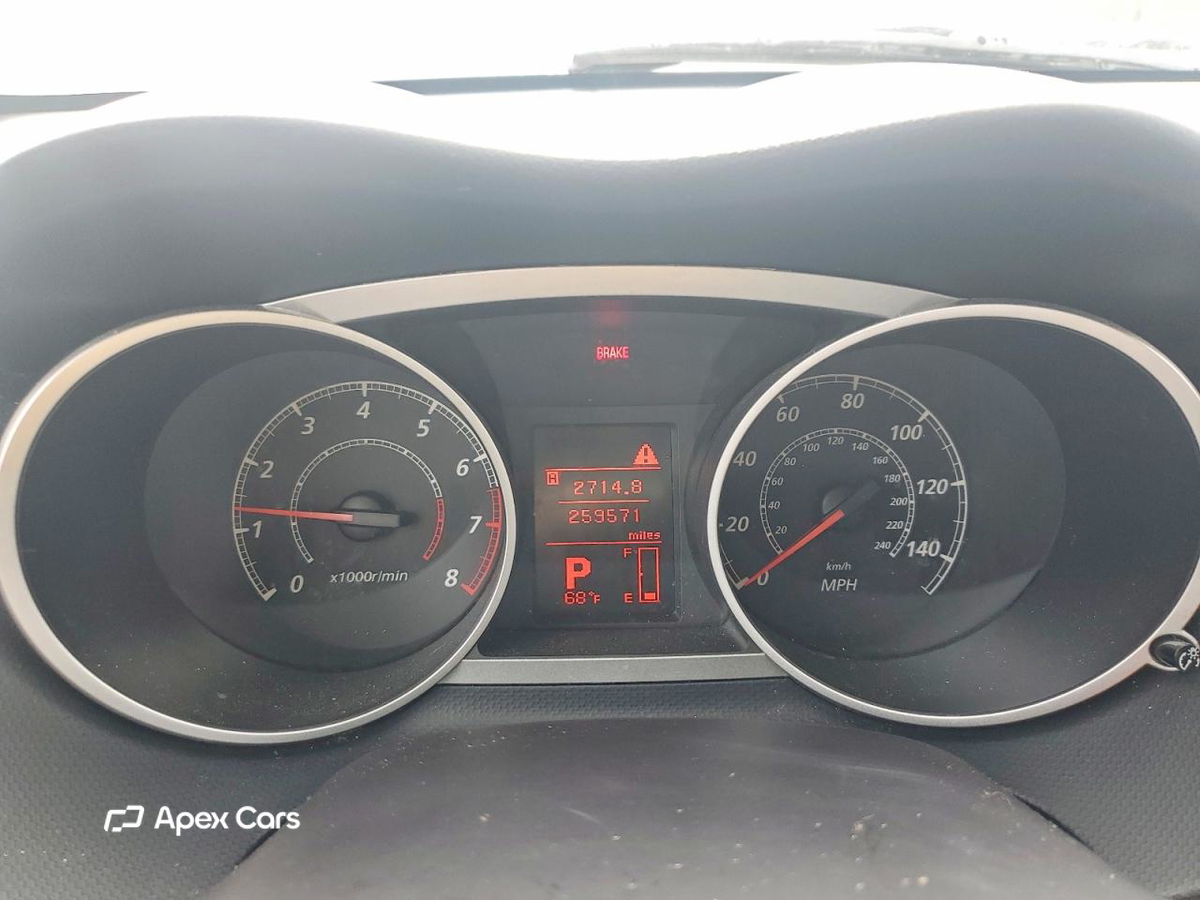 Mitsubishi Outlander 2012