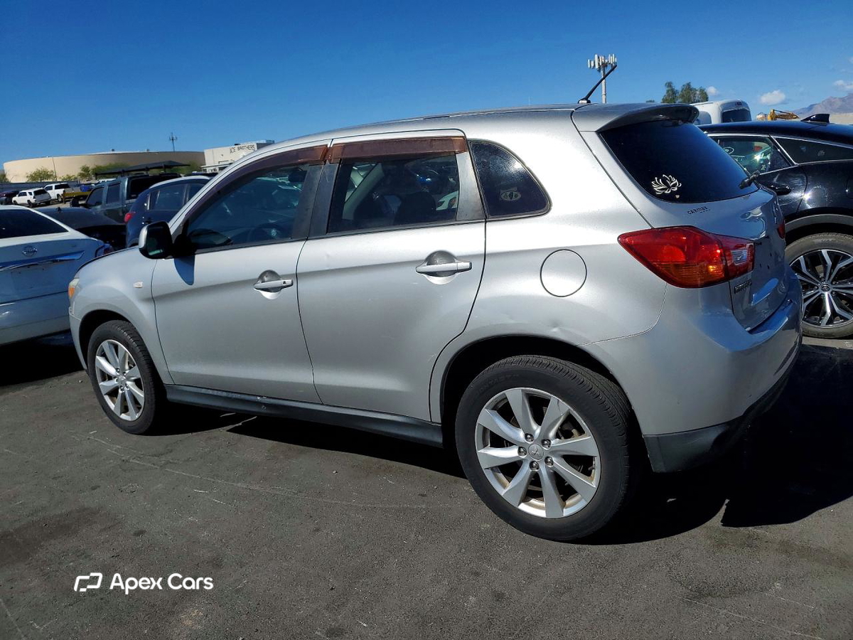Mitsubishi Outlander 2014