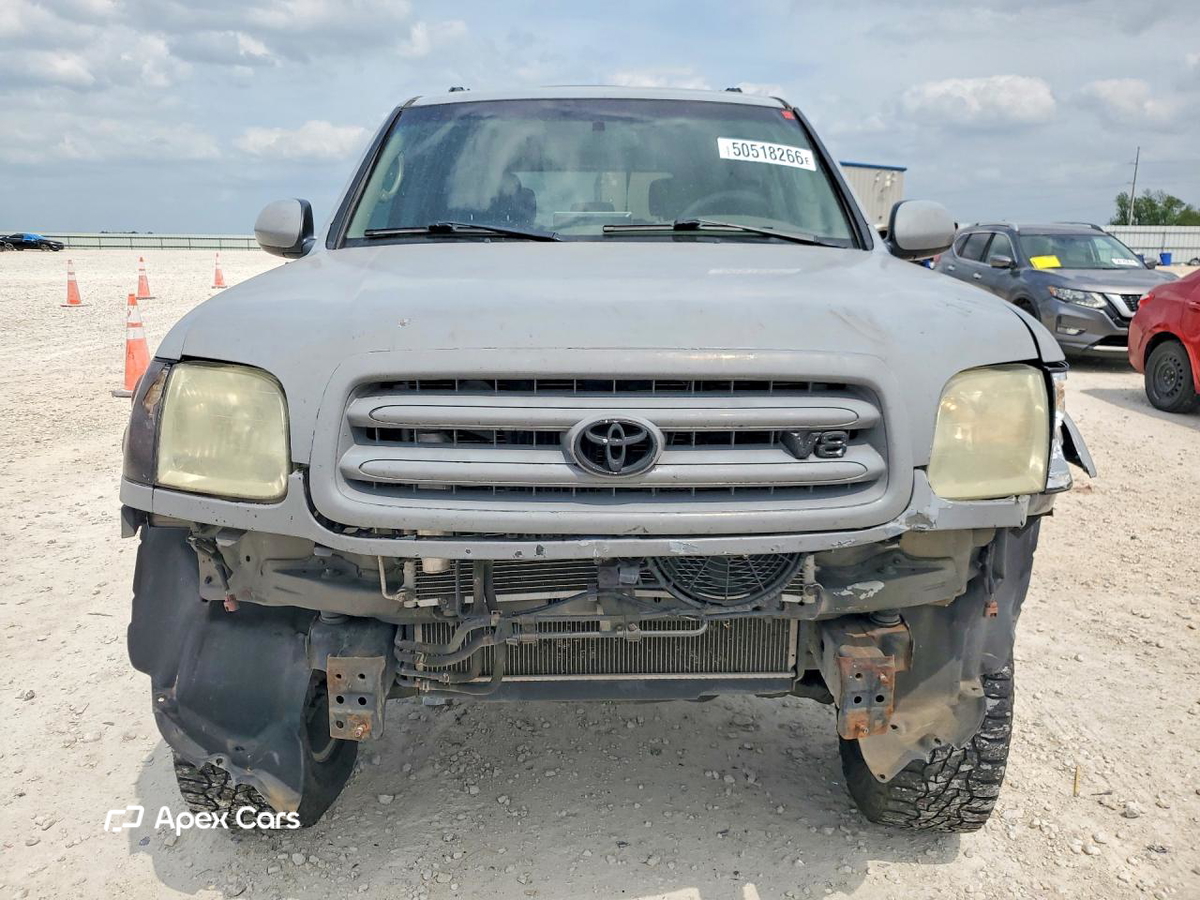 Toyota Sequoia 2004