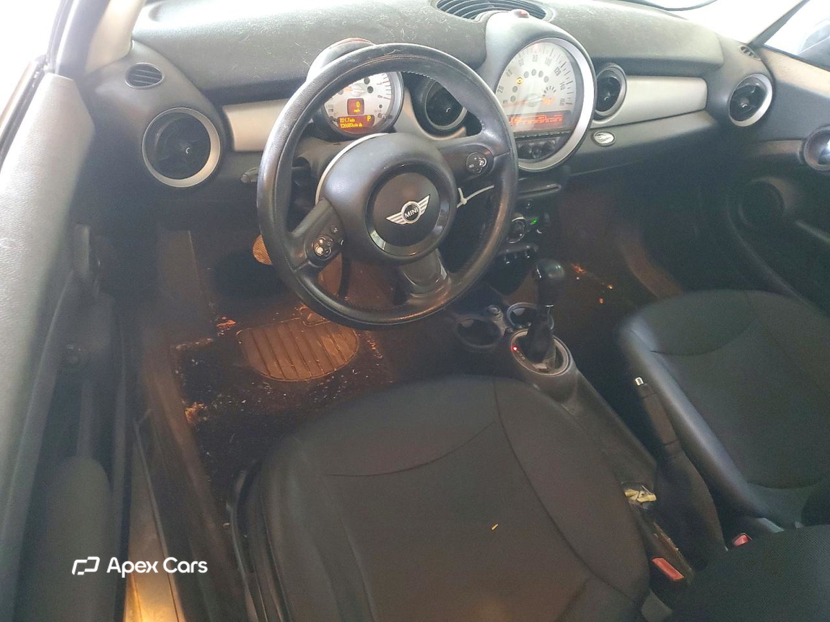 MINI Cooper 2012
