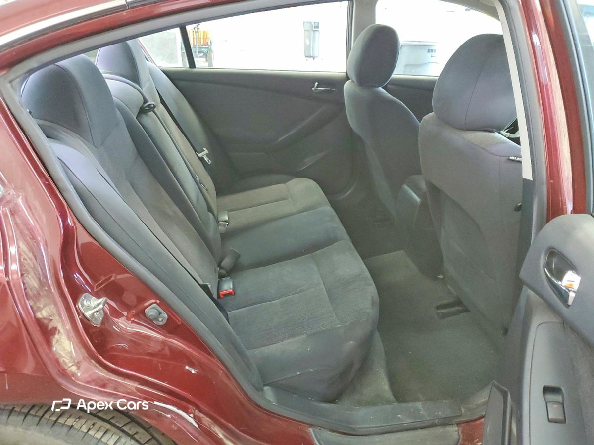 Nissan Altima 2012