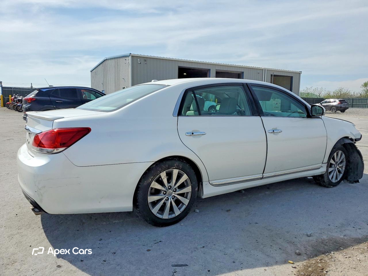 Toyota Avalon 2011