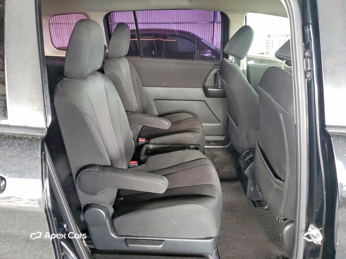 Mazda 5 2015