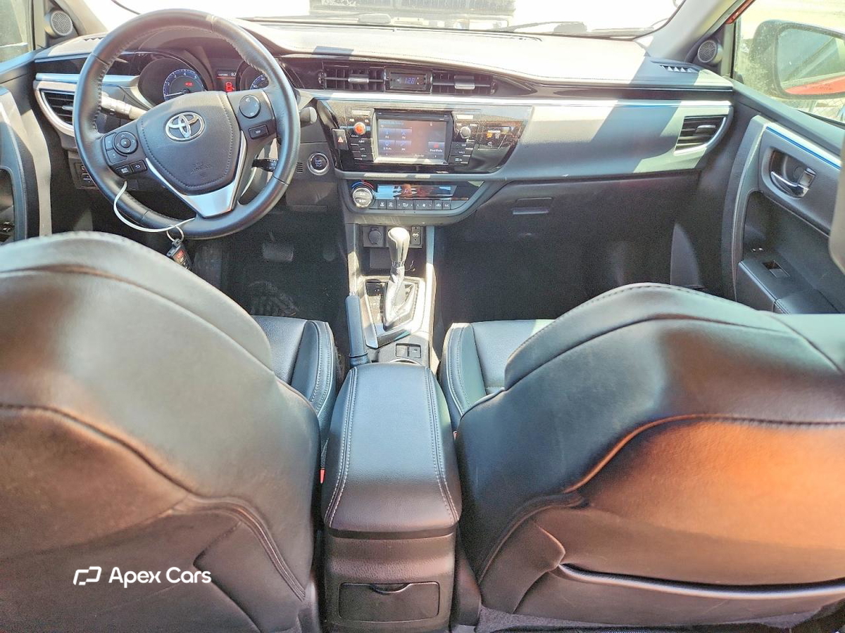 Toyota Corolla 2015