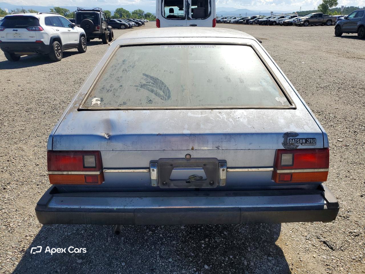Datsun  1982