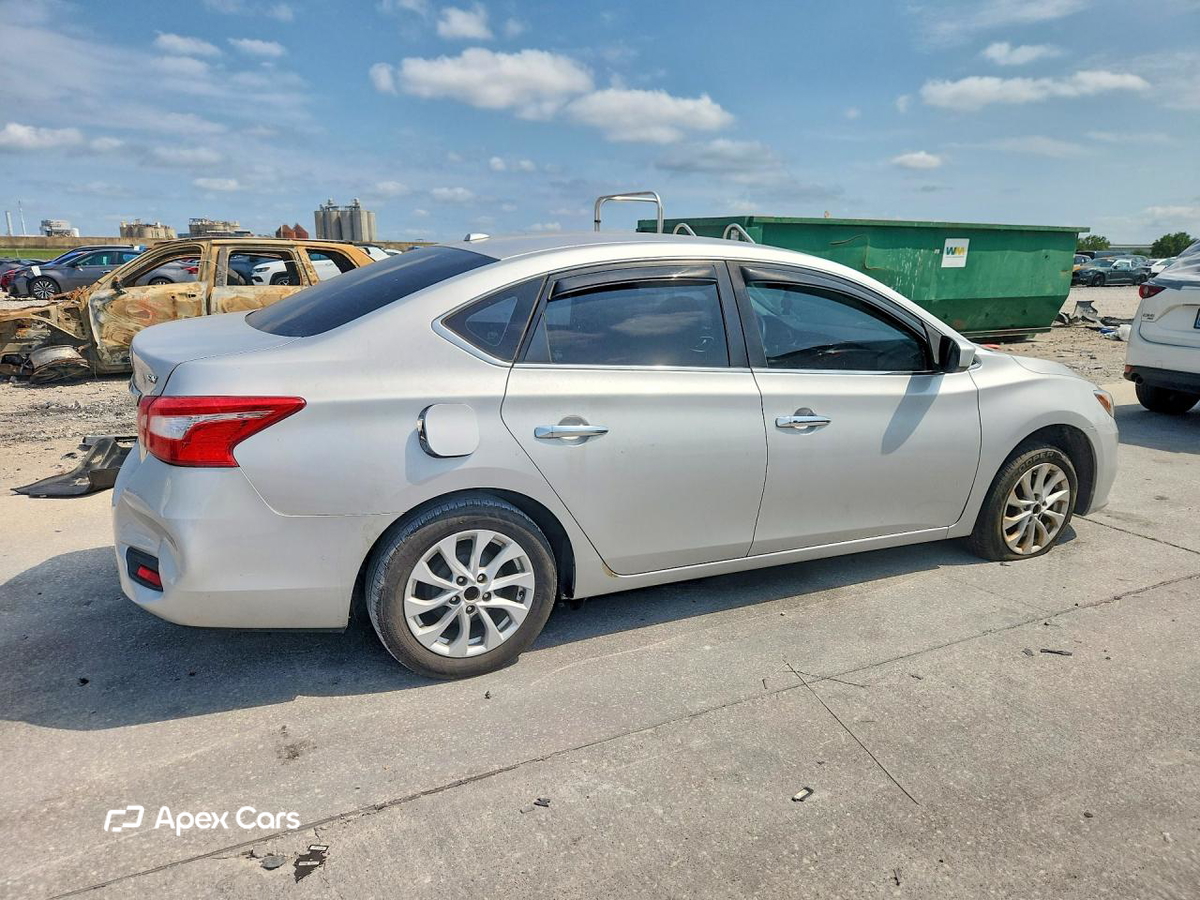 Nissan Sentra 2018