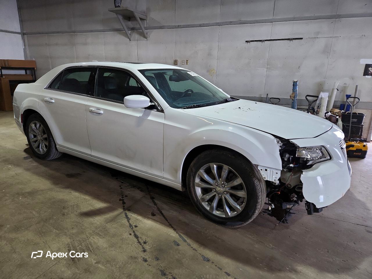 Chrysler 300 2016
