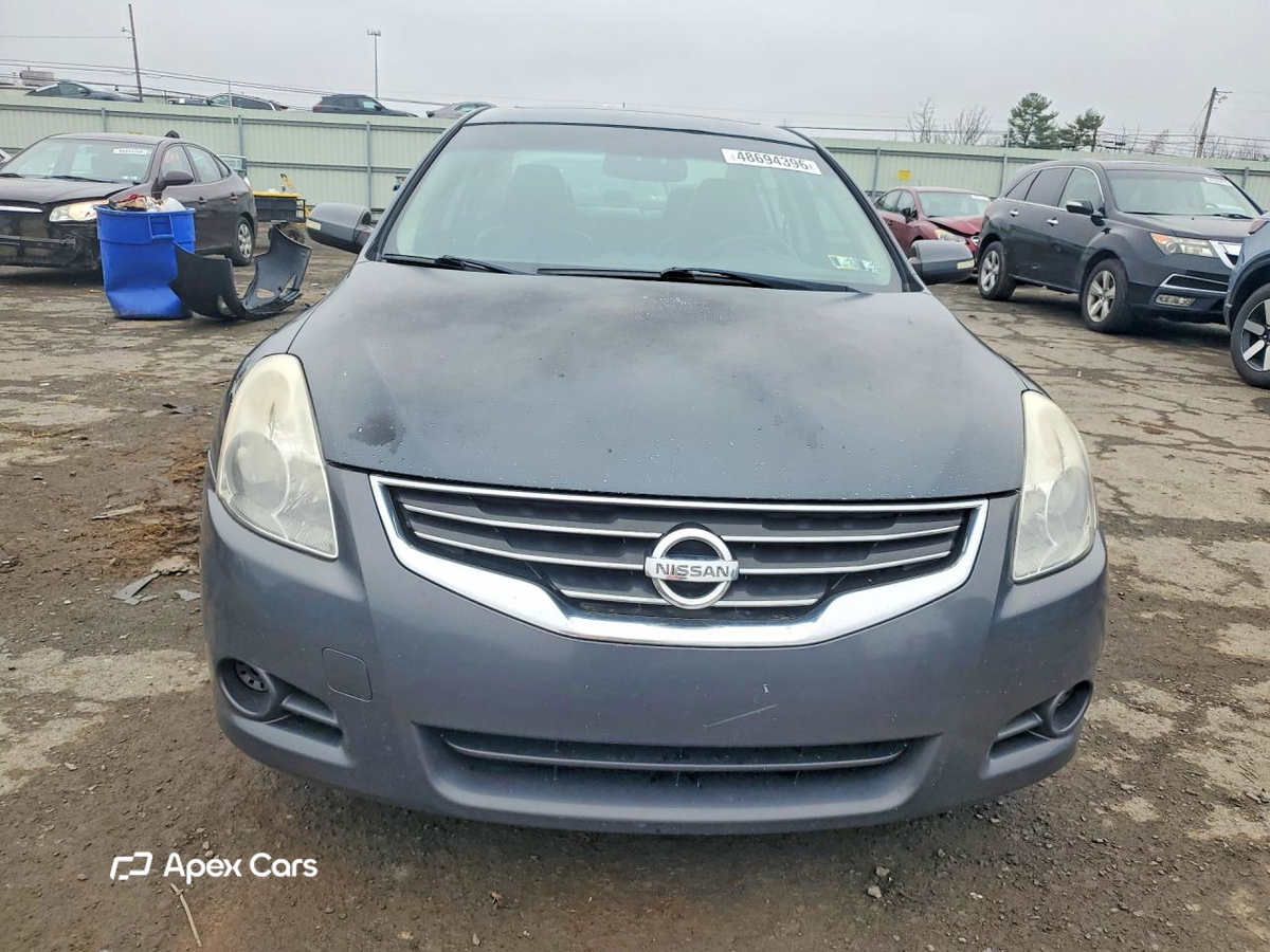 Nissan Altima 2011