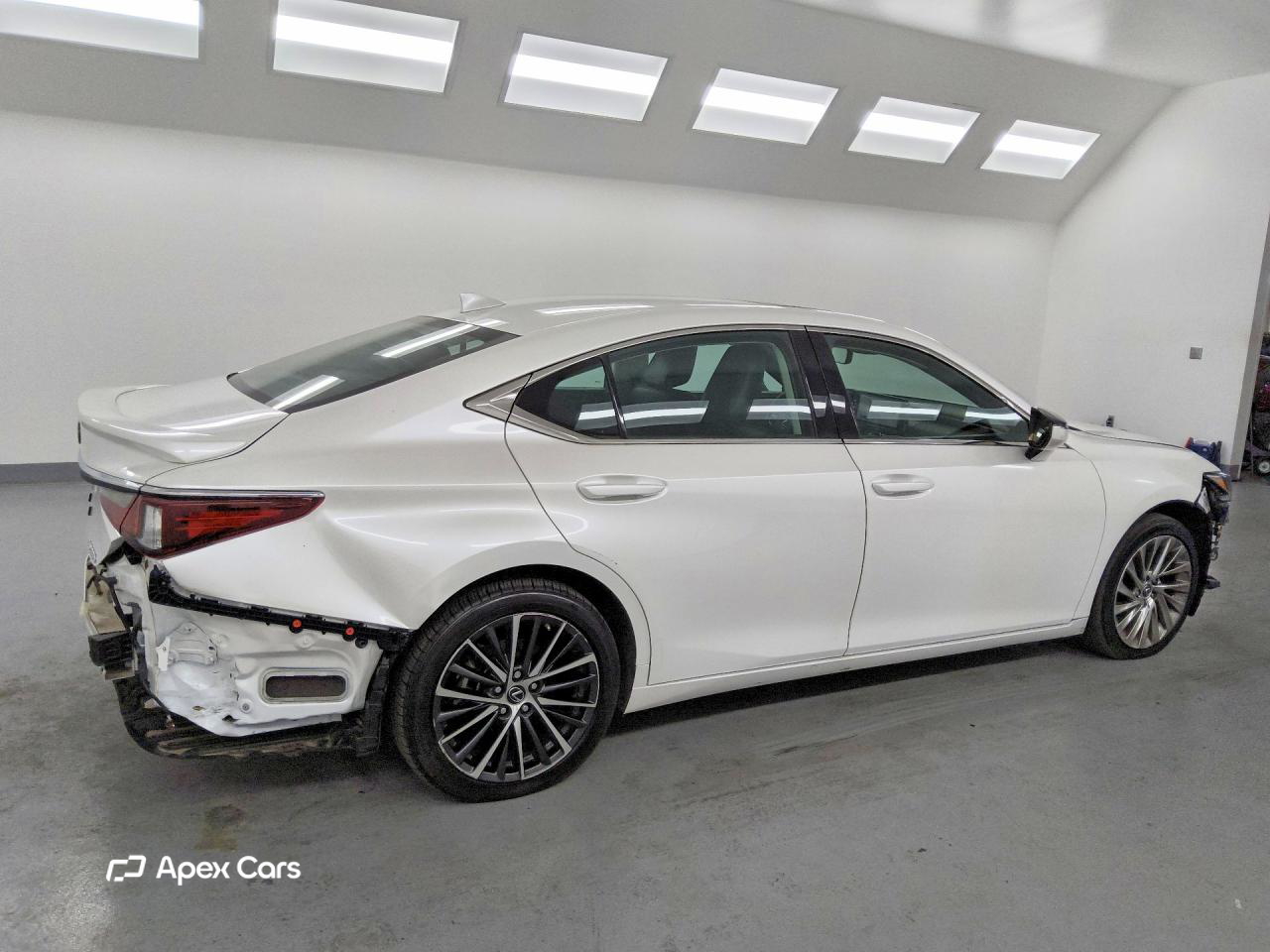 Lexus ES 2024