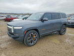 Rivian R1S 2023