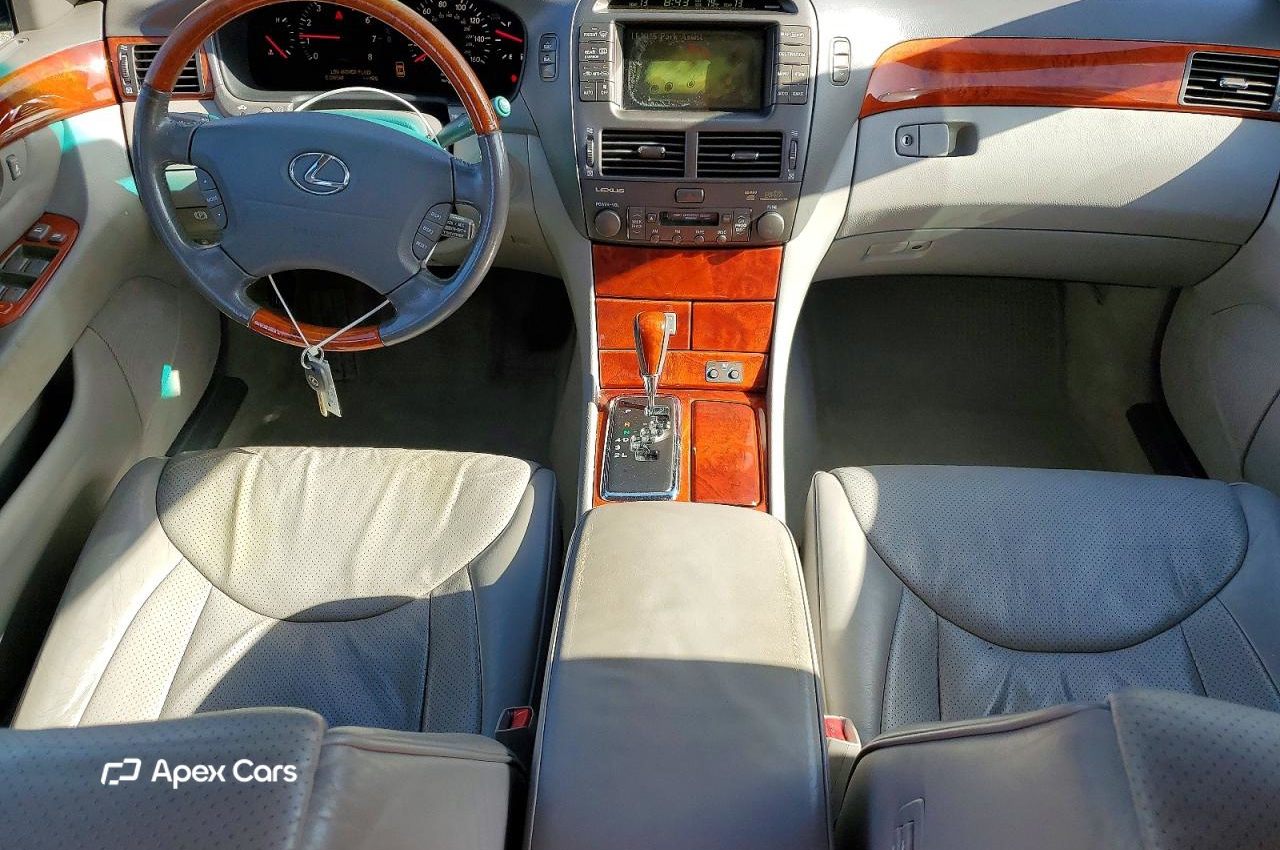 Lexus LS 2003