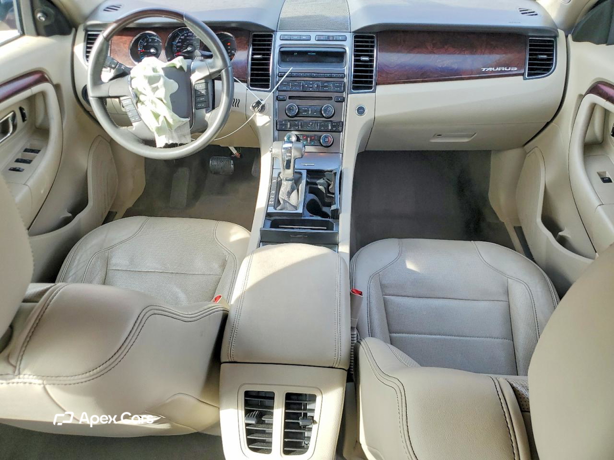 Ford Taurus 2010