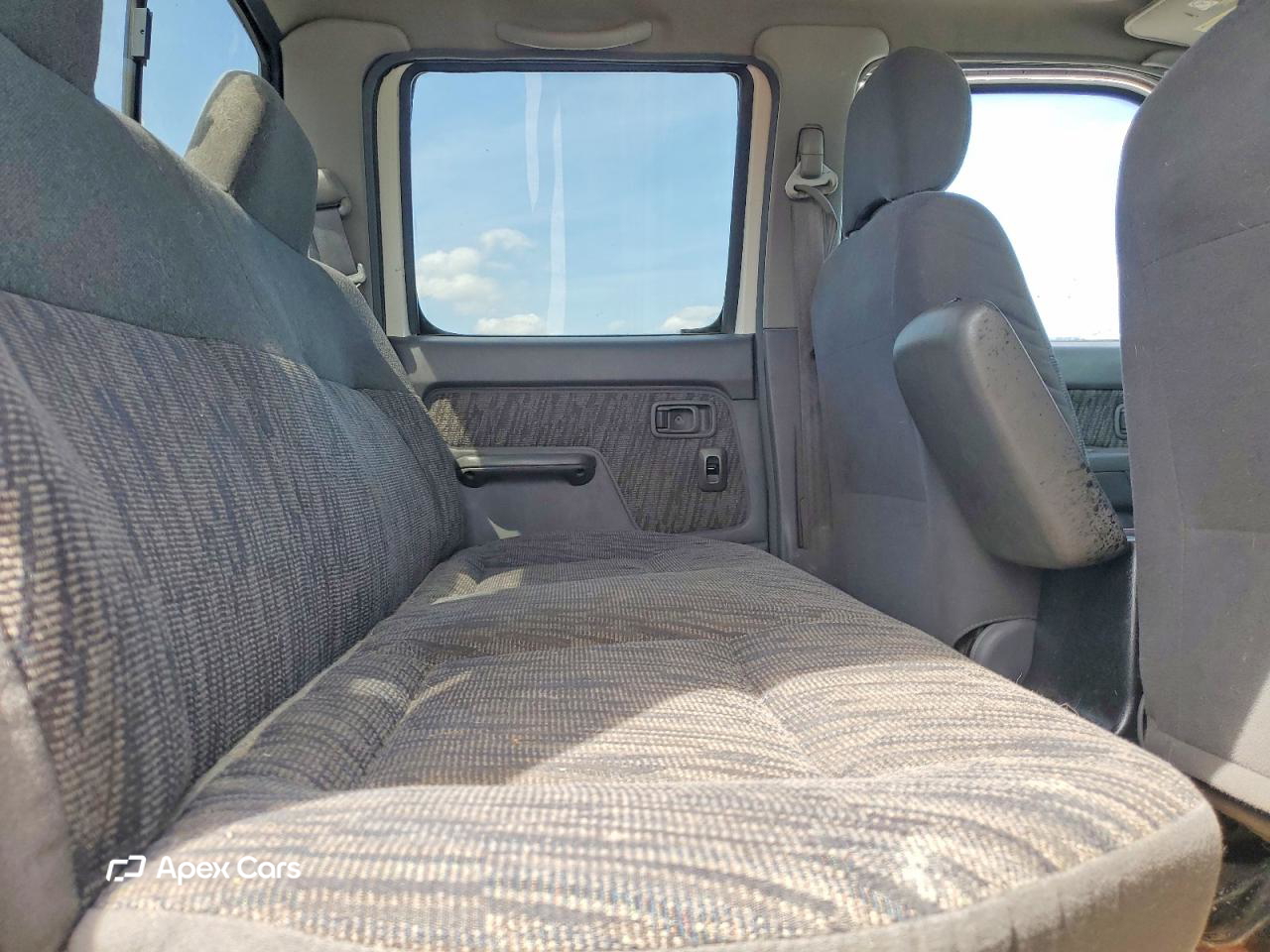 Nissan Navara (Frontier) 2000