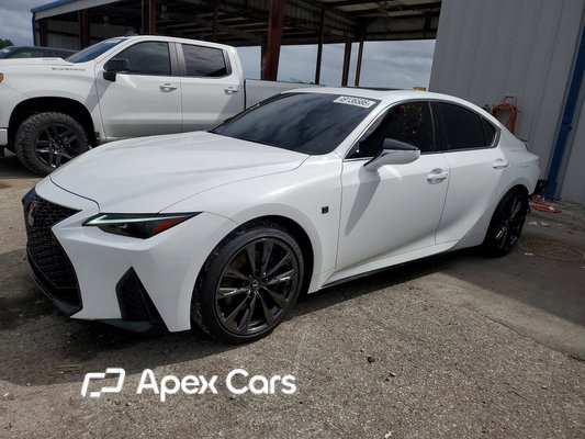 Lexus IS 2025 - Image 1 of 13