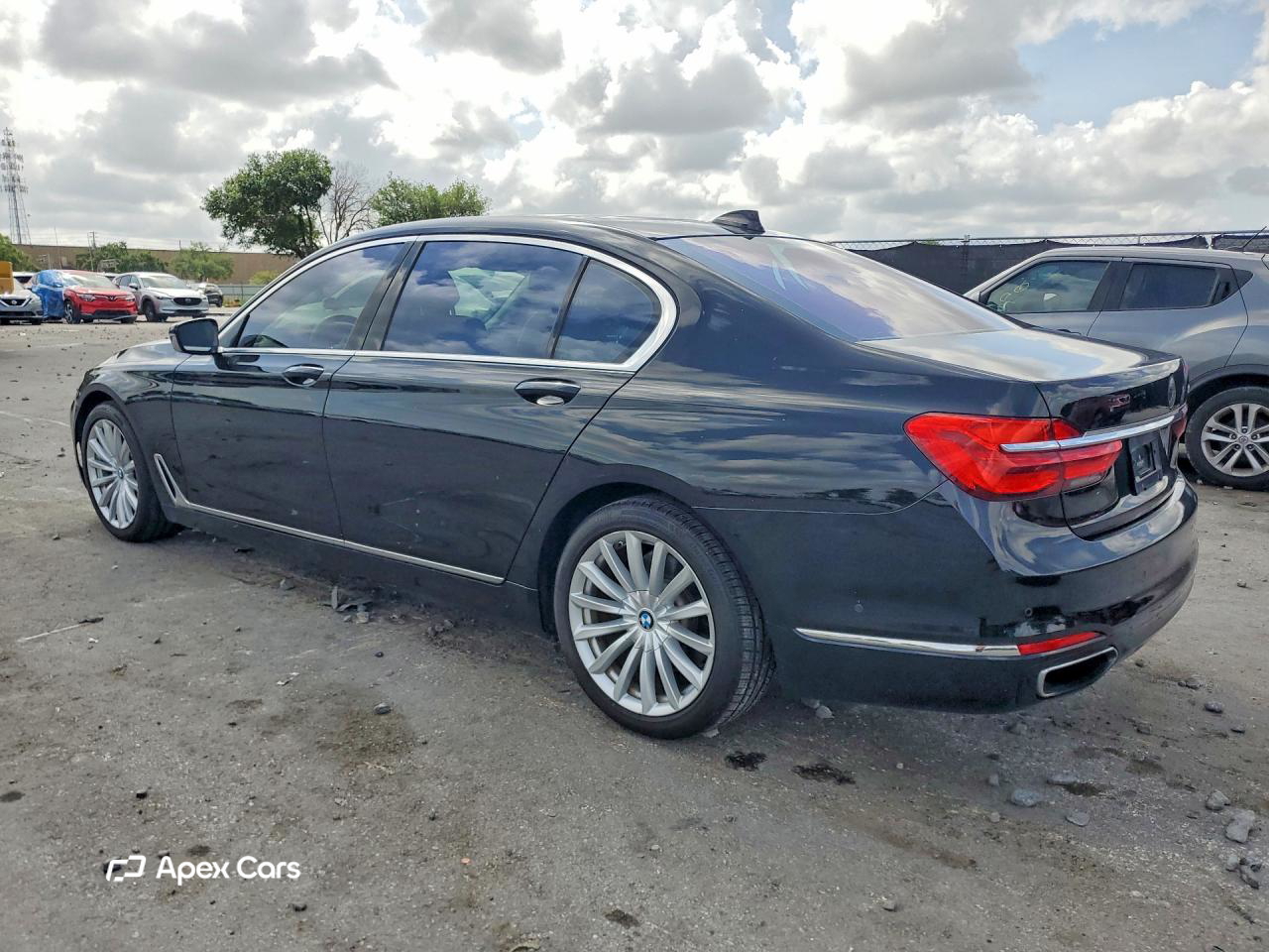 BMW Series 7 2016