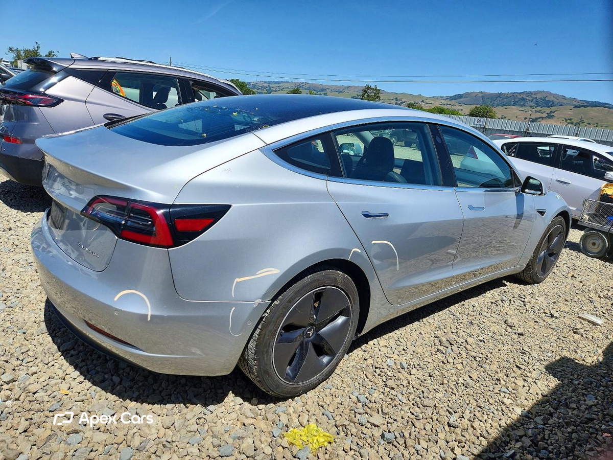 Tesla Model 3 2018
