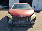 Toyota Sienna 2011