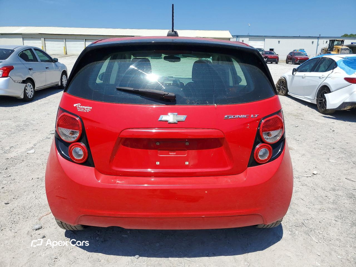 Chevrolet Sonic 2015