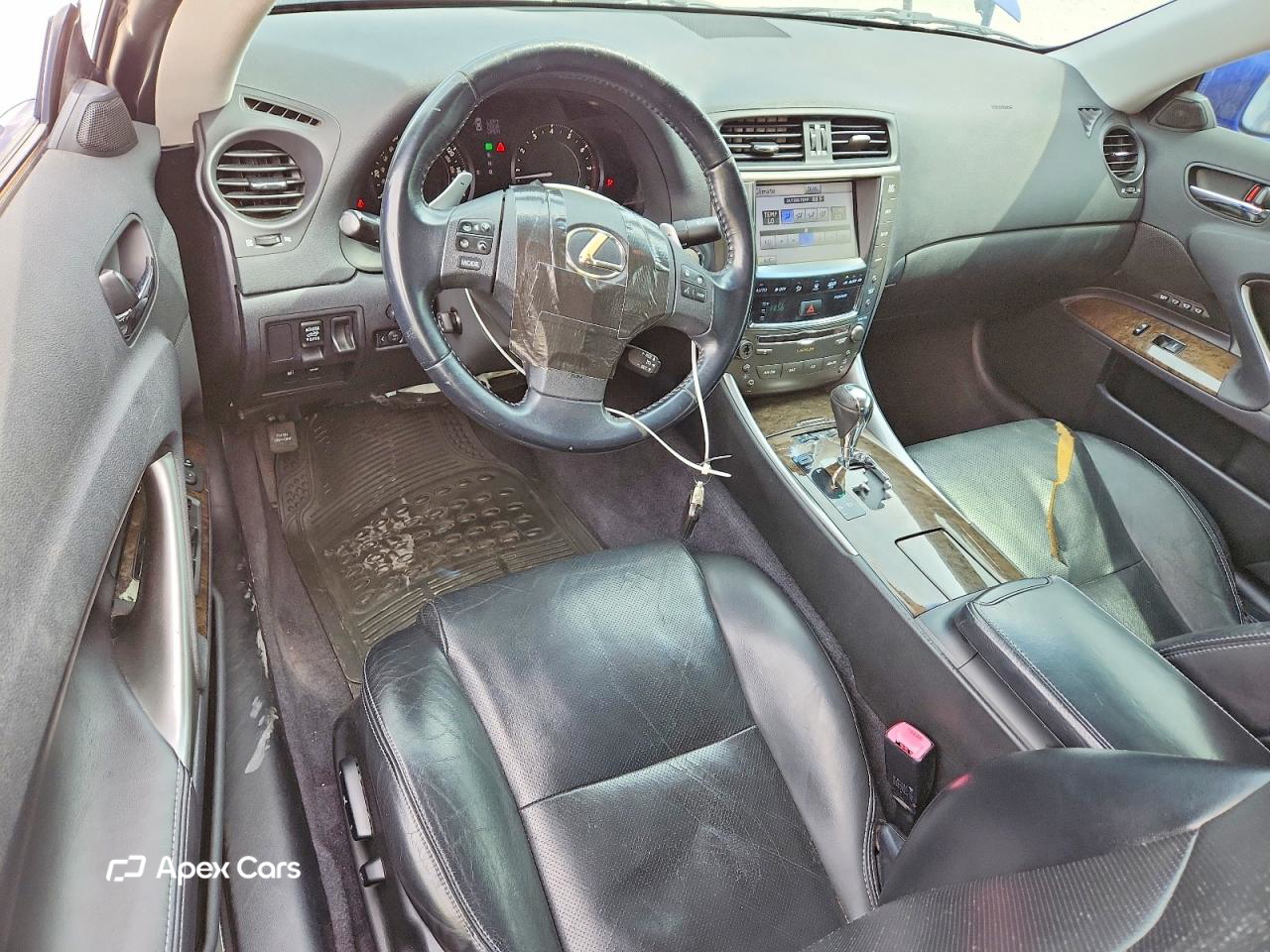 Lexus IS 2010