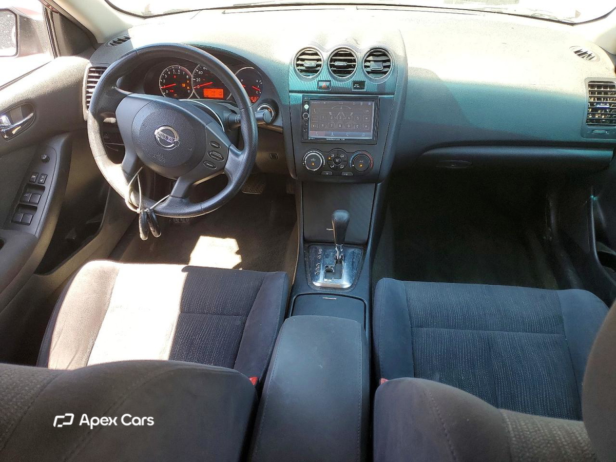 Nissan Altima 2012