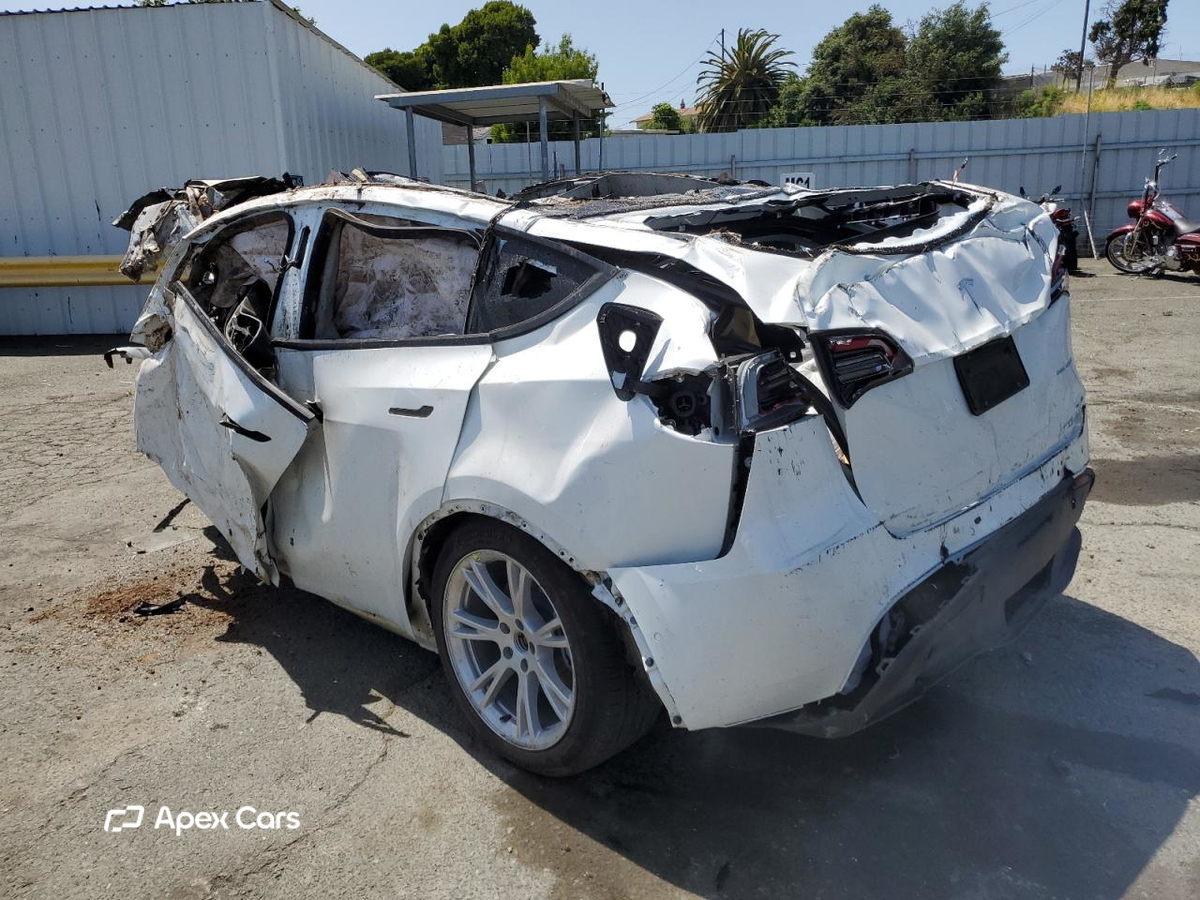Tesla Model Y 2022