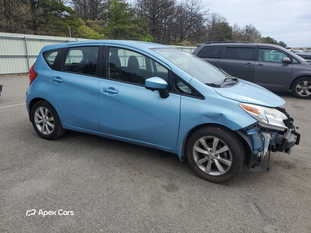 Nissan Versa 2015