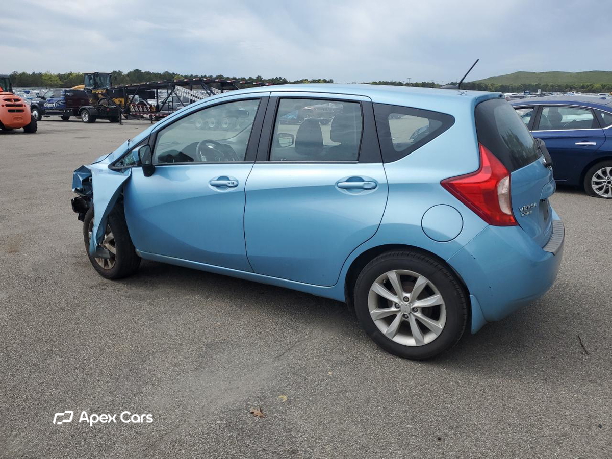 Nissan Versa 2015