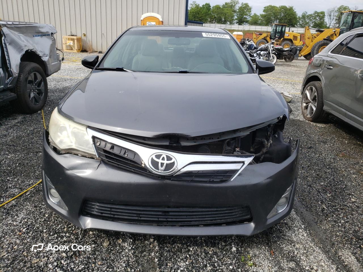 Toyota Camry 2012
