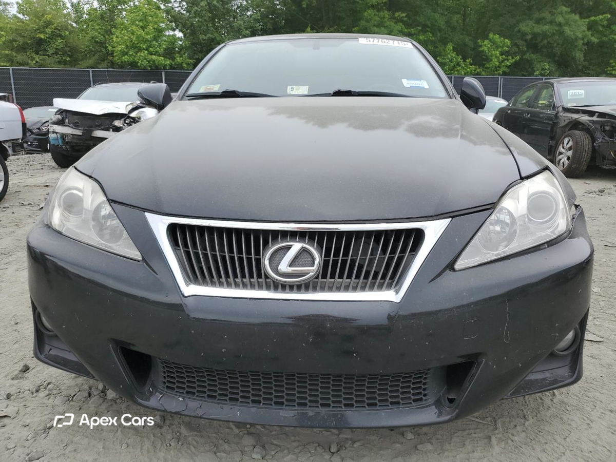 Lexus IS 2013