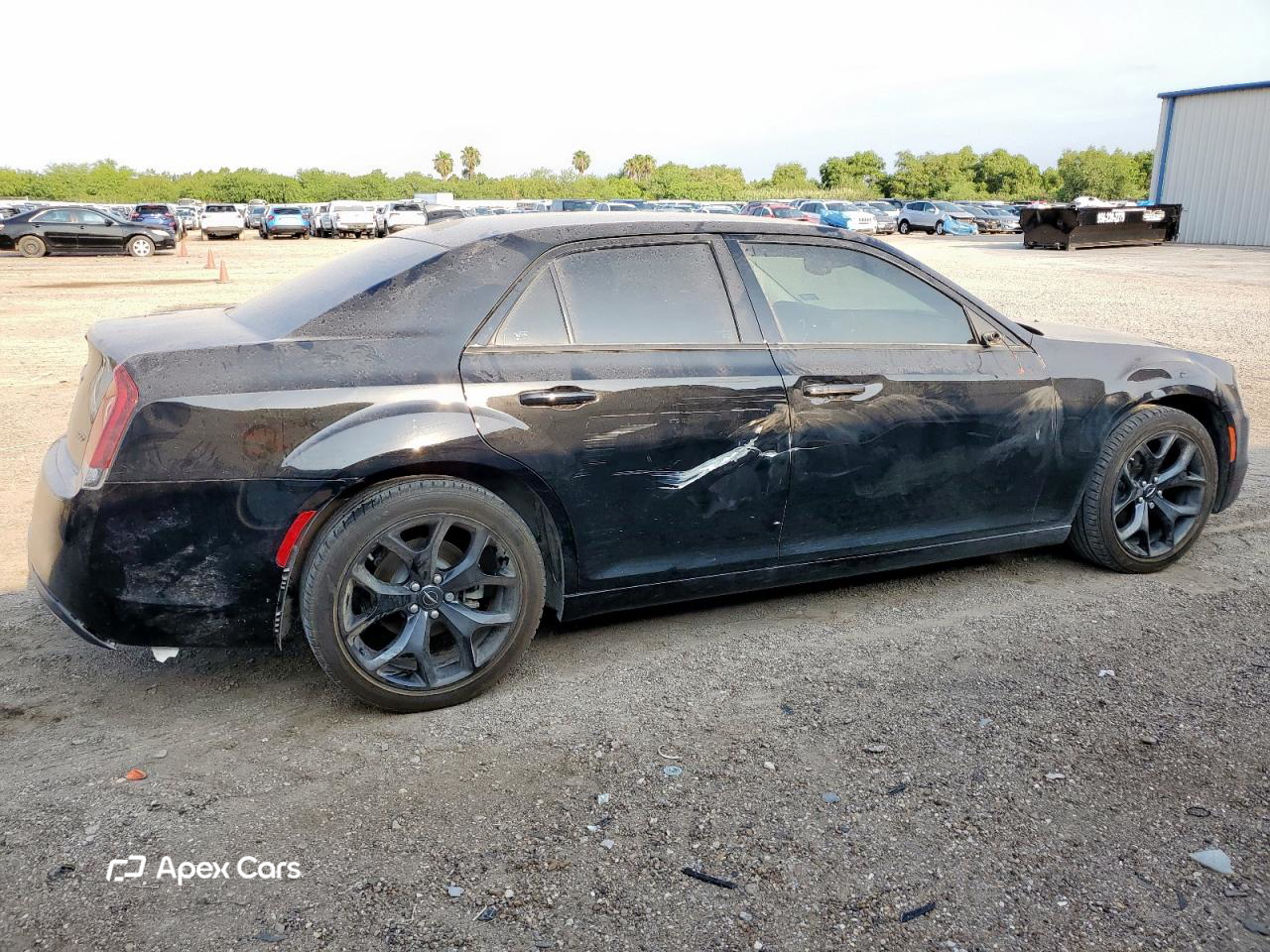 Chrysler 300 2023