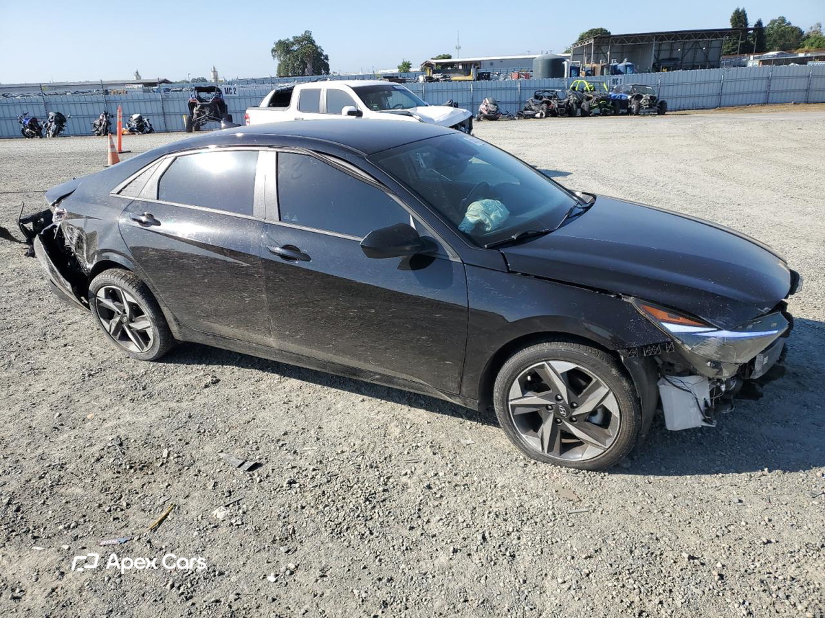 Hyundai Elantra 2023