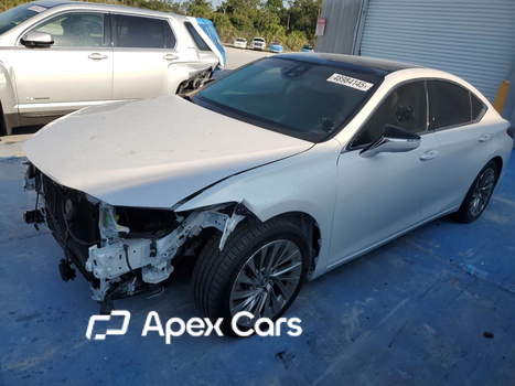 Lexus ES 2019 - Image 1 of 12