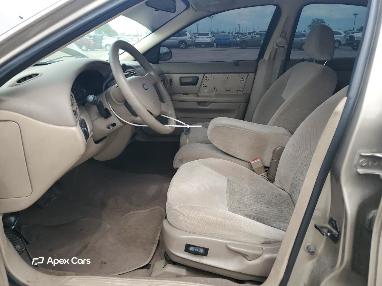 Ford Taurus 2004