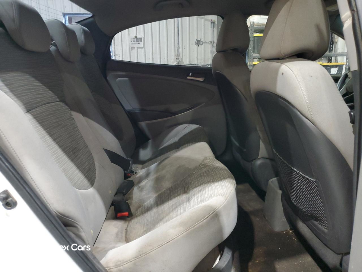 Hyundai Accent 2015