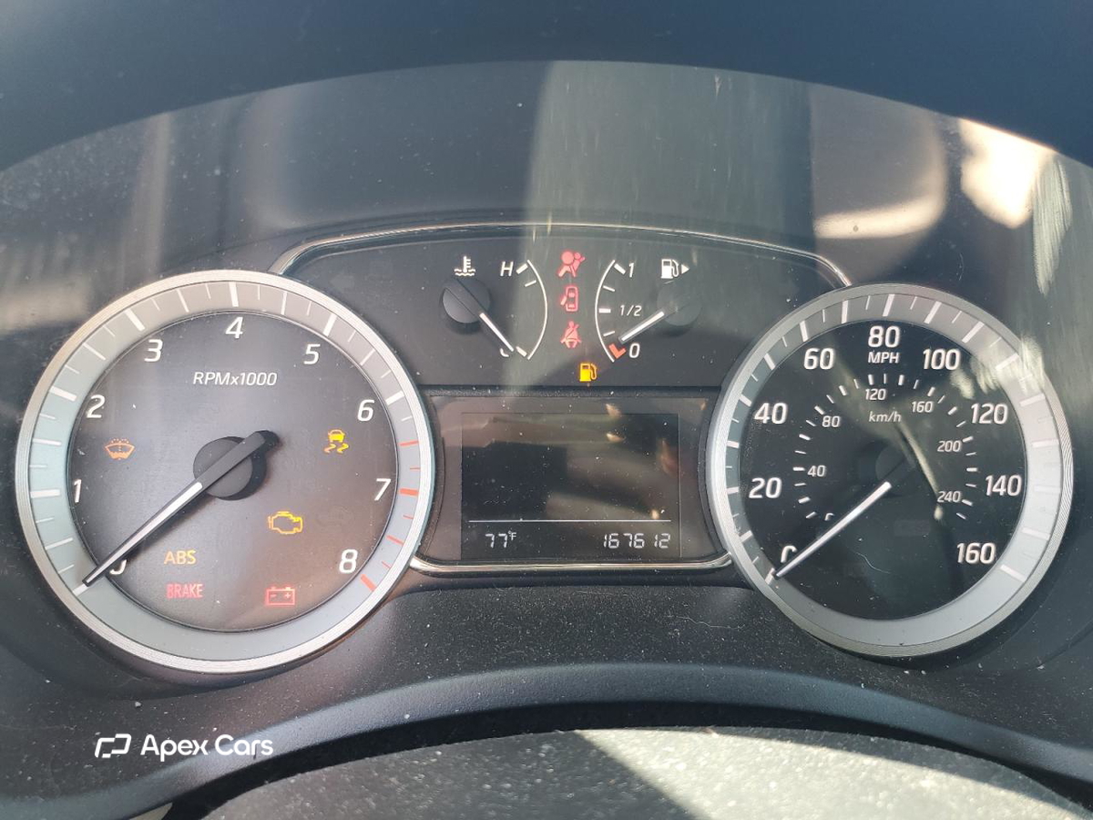 Nissan Sentra 2015