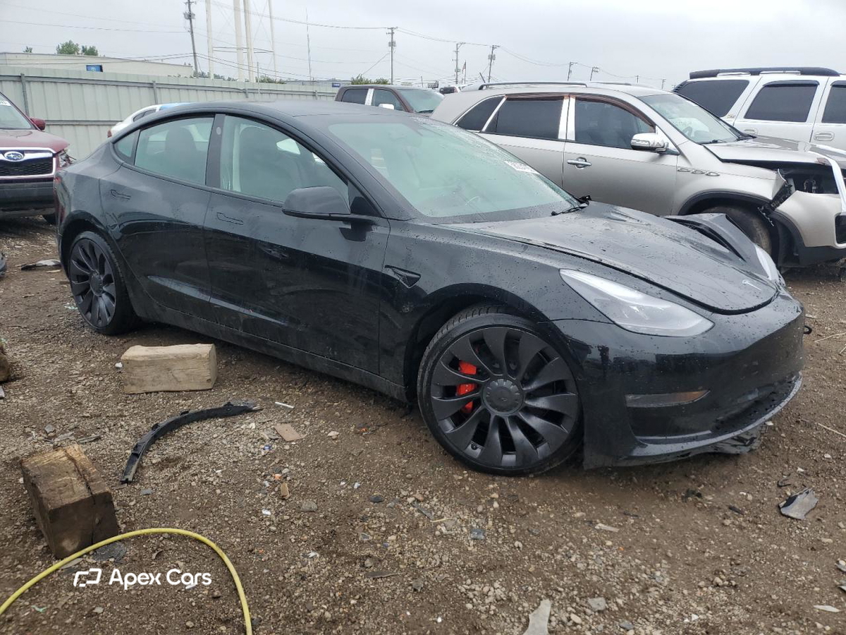 Tesla Model 3 2022