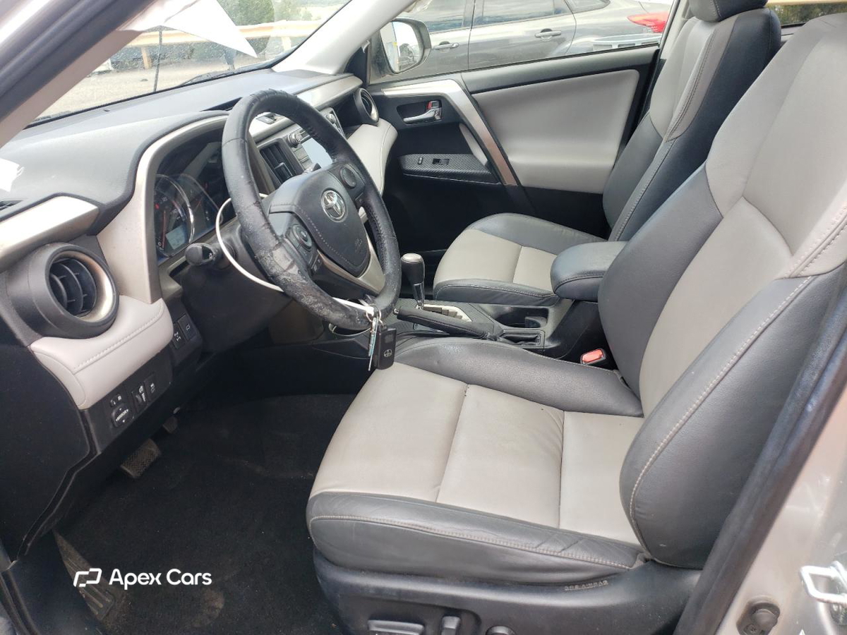 Toyota RAV 4 2015