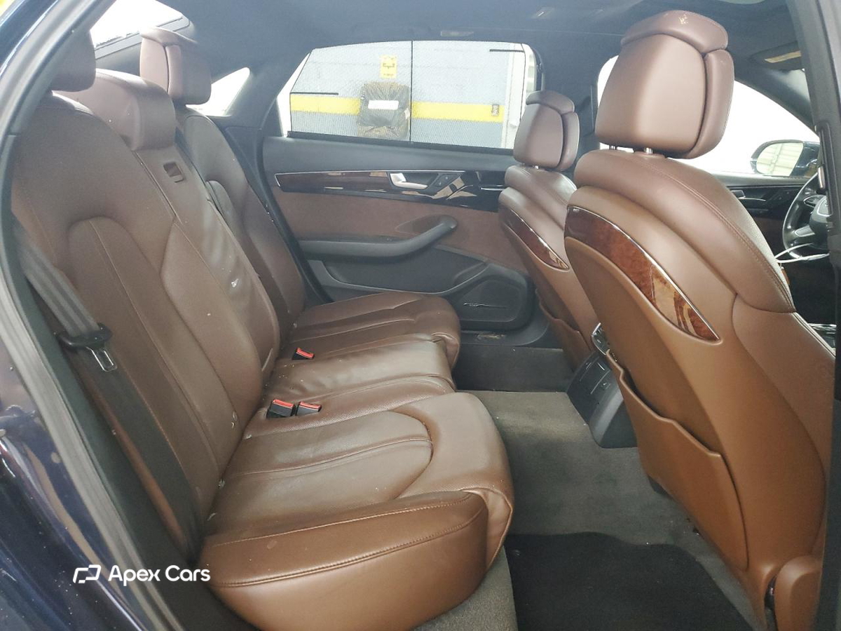 Audi A8 2011