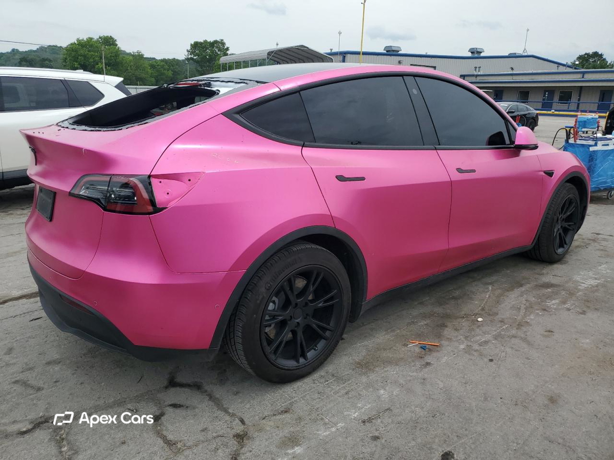 Tesla Model Y 2022