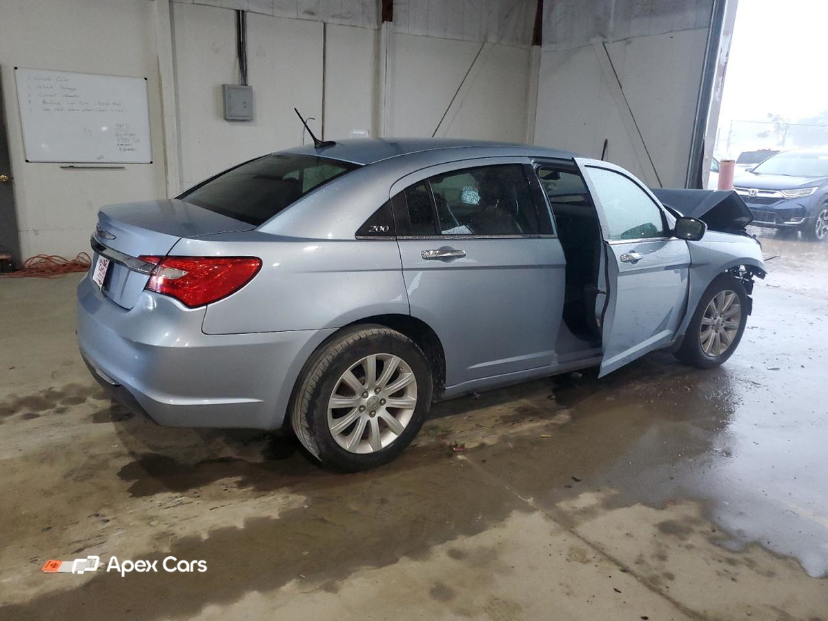 Chrysler 200 2013