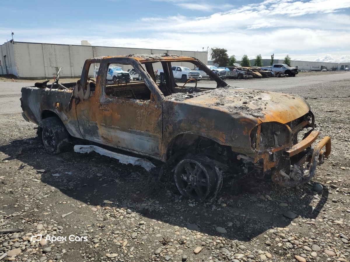 Nissan Navara (Frontier) 2004