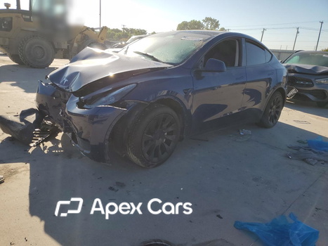 Tesla Model Y 2023 - Image 1 of 5