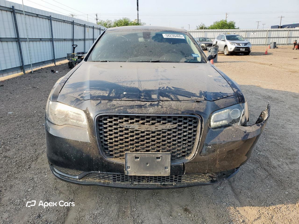 Chrysler 300 2023